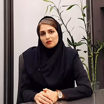 سارا فرخ پور بیمه سامان